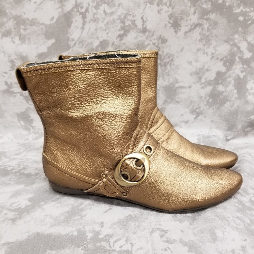 Nicole Gold Leather Trigger Boots - Size 9